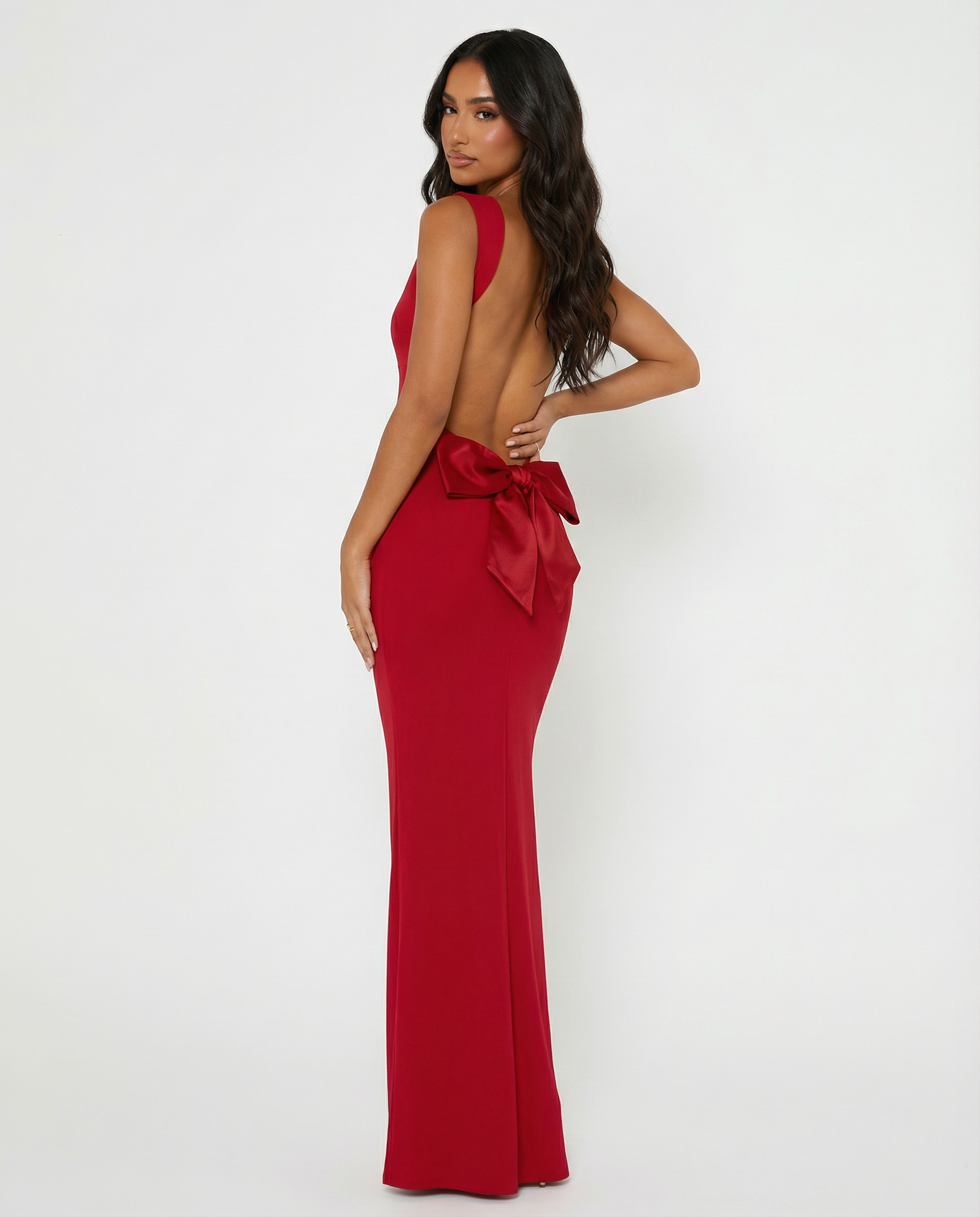 Desirée • Vestido Largo Ajustado con Espalda Abierta y Lazo