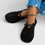 Yvonne • Mocasín Plano con Tira y Detalle Floral