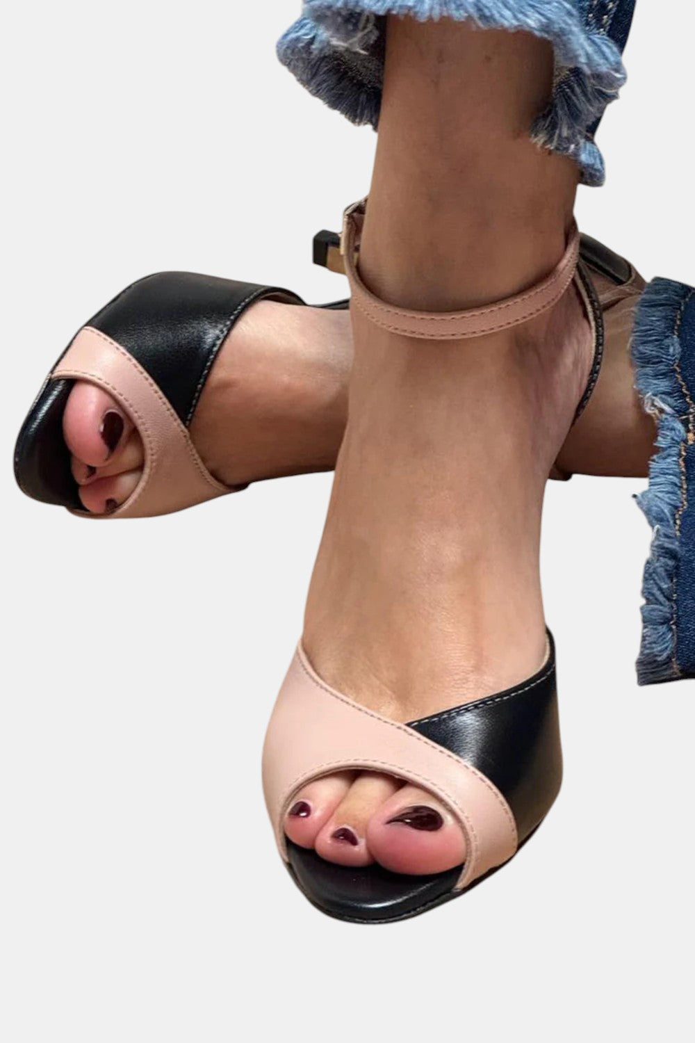 Noelia • Zapatos de tacón medio con correa al tobillo