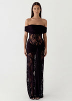Isabel • Vestido Maxi de Encaje con Hombros Descubiertos