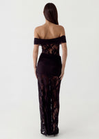 Isabel • Vestido Maxi de Encaje con Hombros Descubiertos