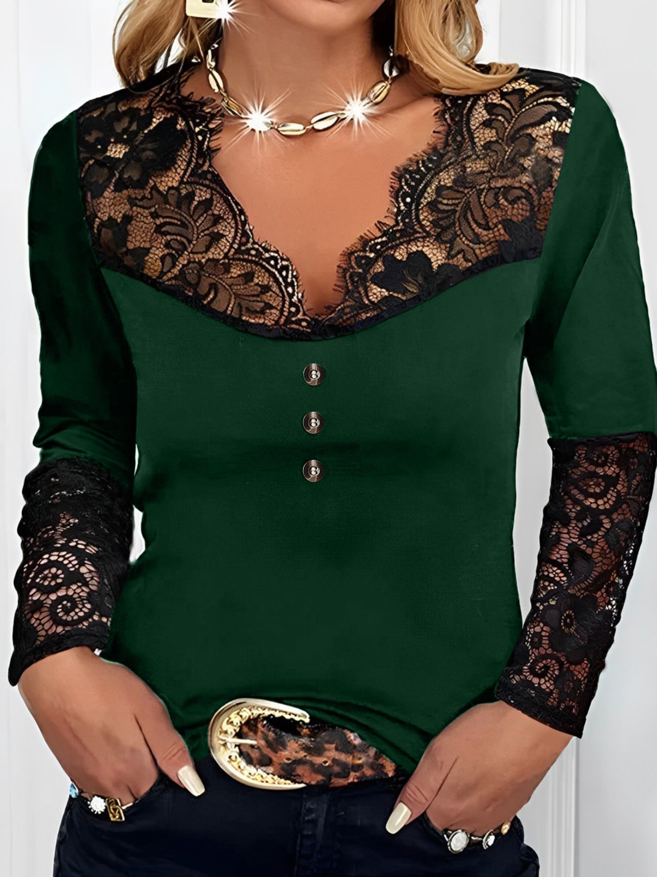Lucía • Blusa a Maniche Lunghe con Dettagli in Pizzo