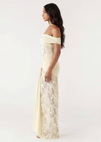 Isabel • Vestido Maxi de Encaje con Hombros Descubiertos