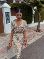 Covadonga • Vestido Midi Estampado Animal Print con Nudo Frontal
