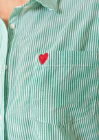 Camila • Camicia oversize a righe con cuore ricamato