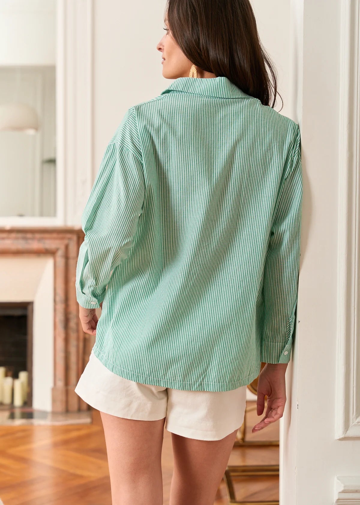 Camila • Camisa oversize de rayas con corazón bordado
