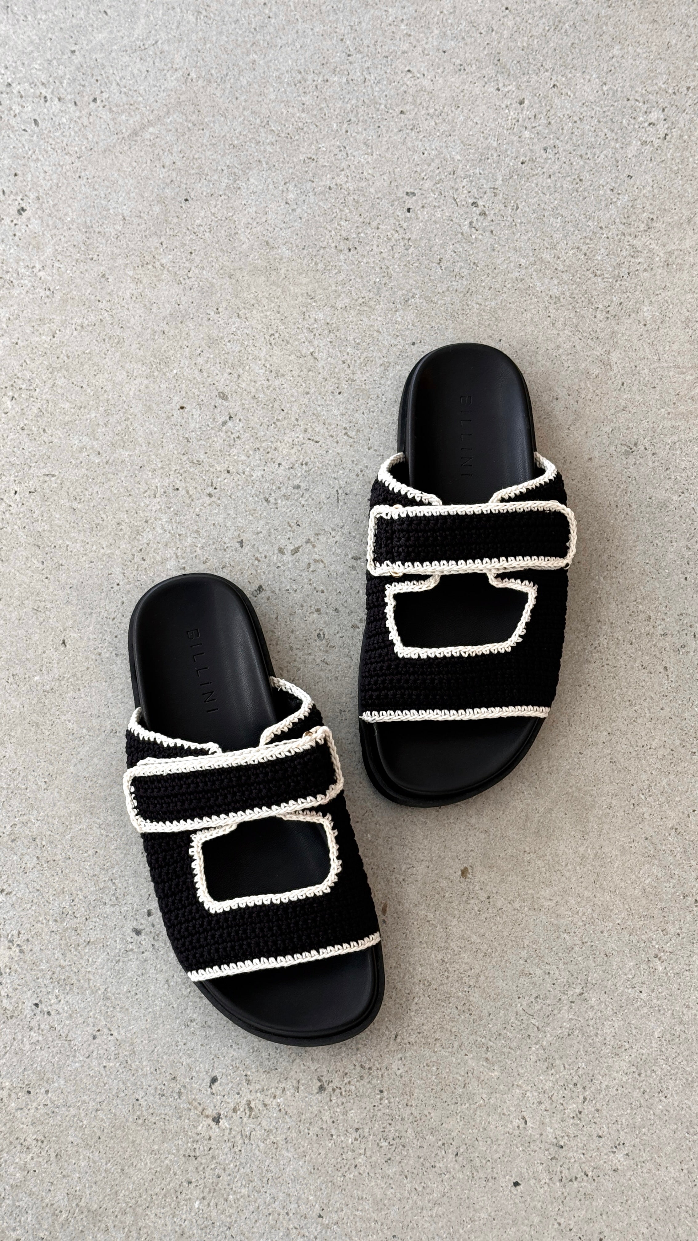 Sandalias Maria - Negra / Blanca Contraste