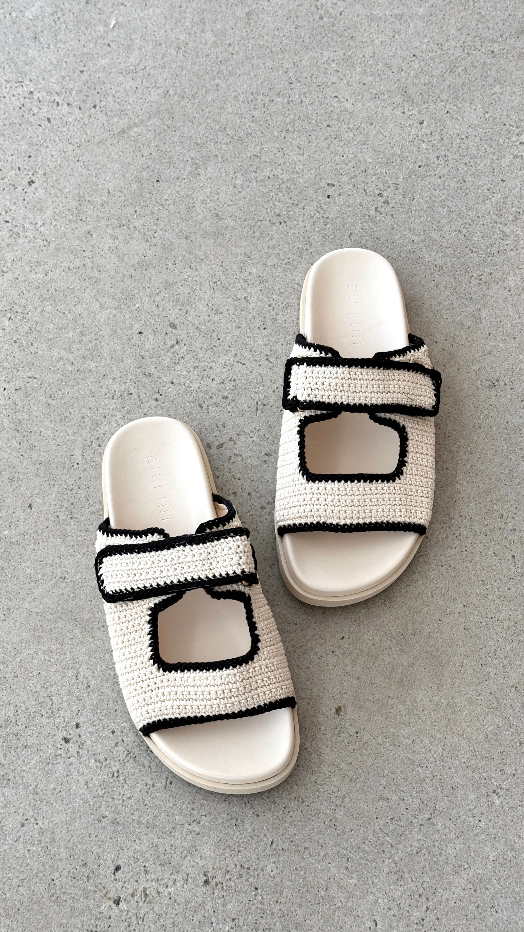 Sandalias Maria - Blanca / Negra Contraste