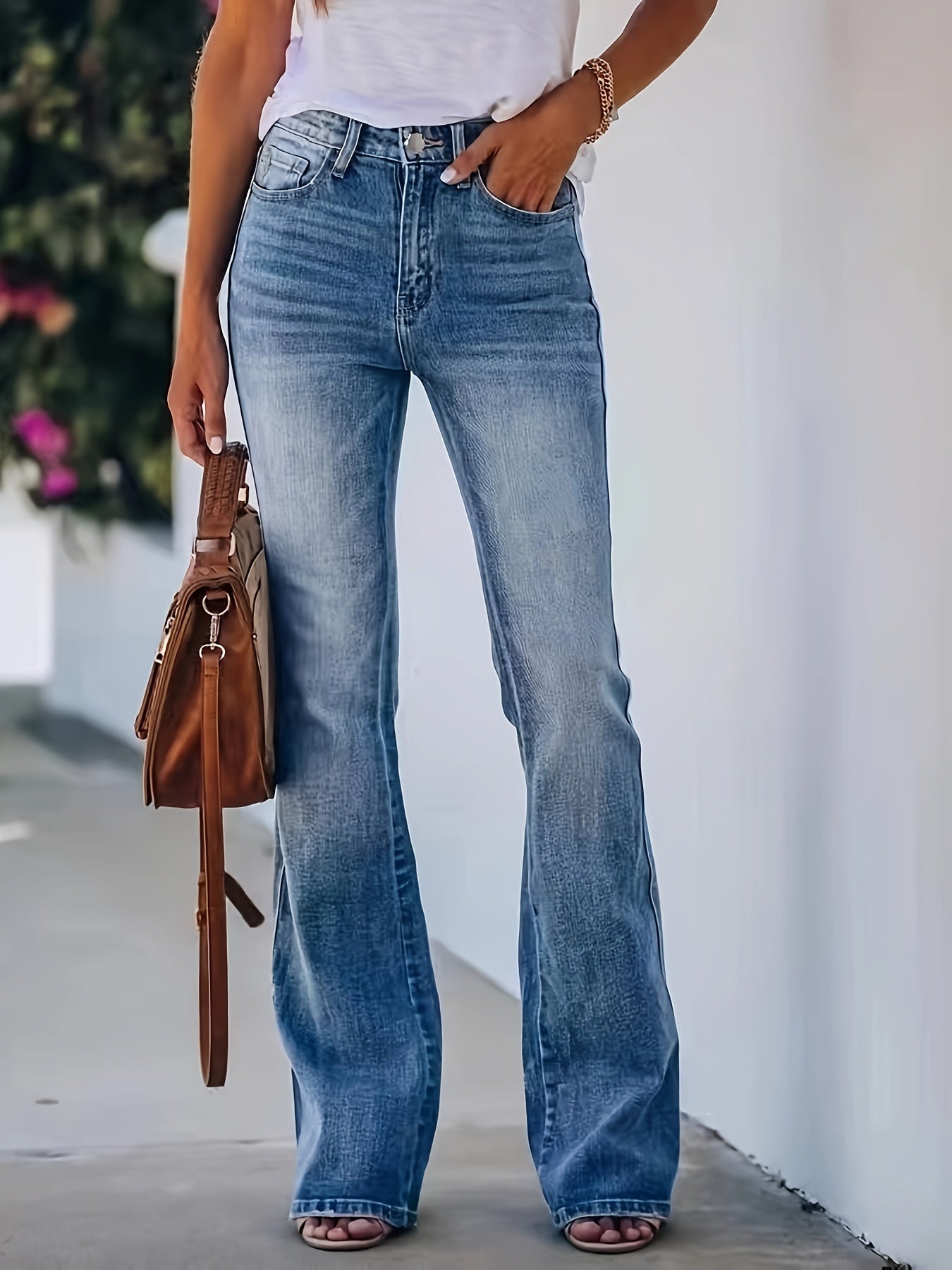 ESTELLA • Jeans svasati a vita media classici