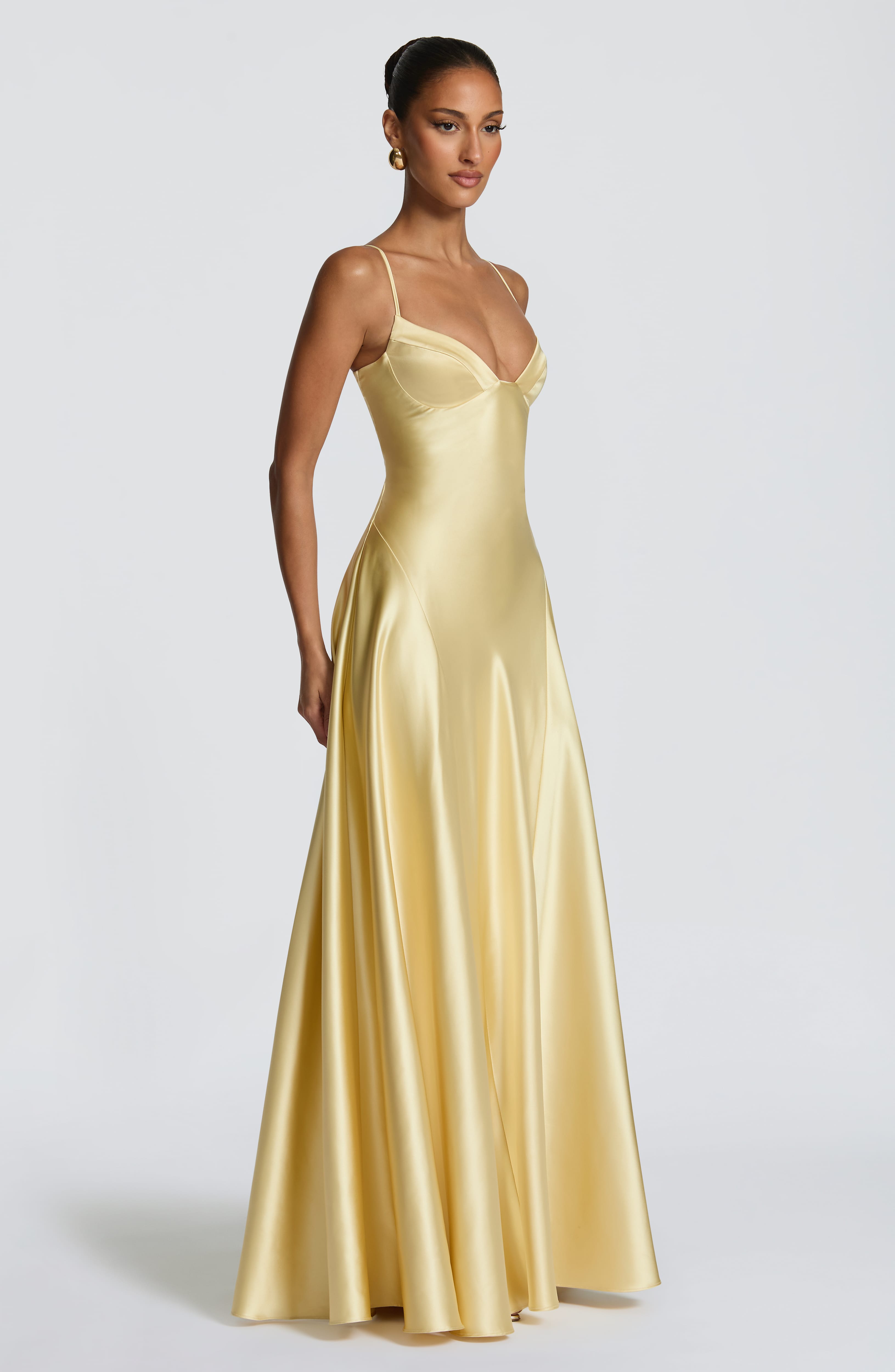 Asterin • Vestido maxi en ciruela