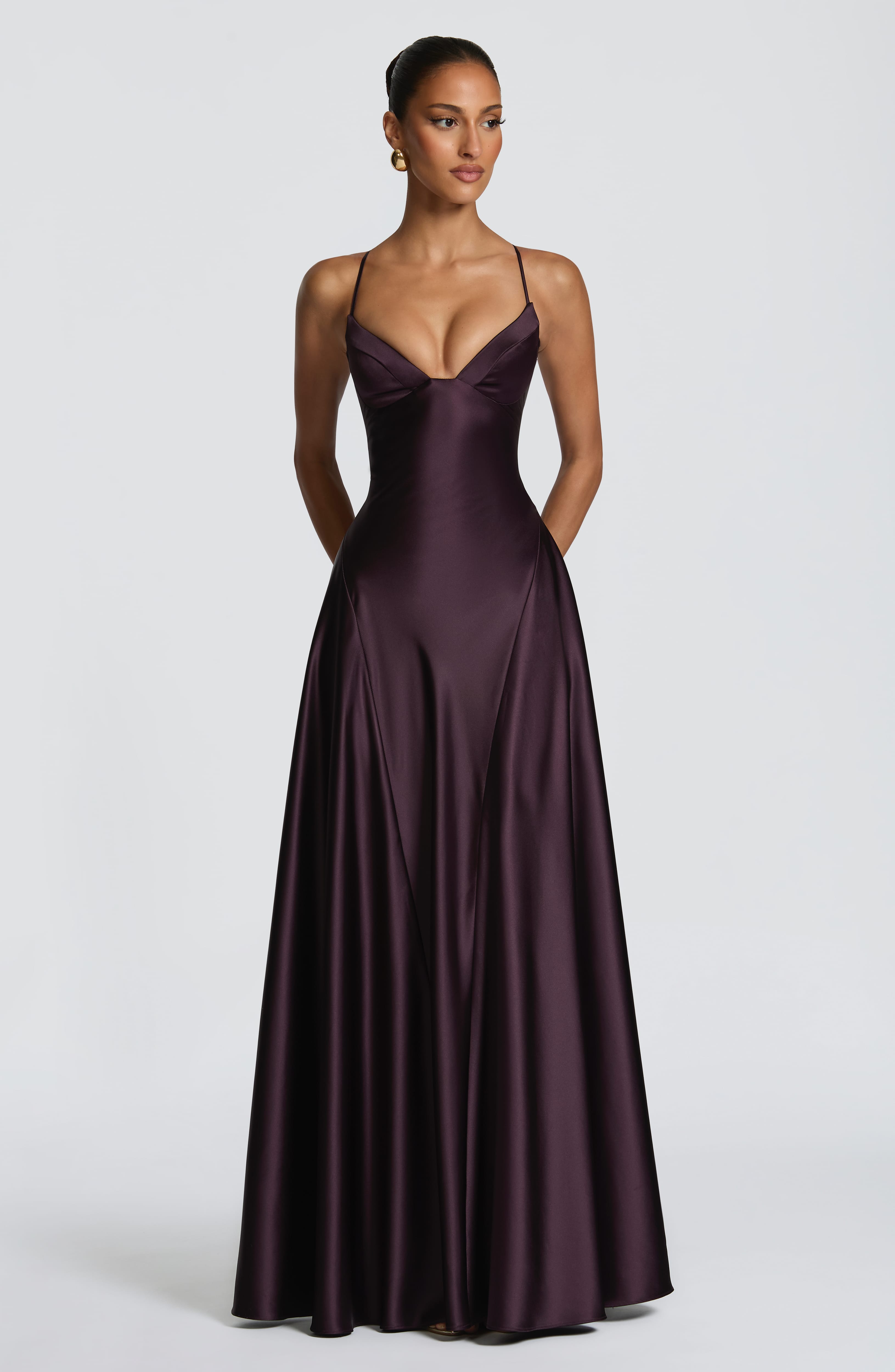Asterin • Vestido maxi en ciruela