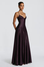 Asterin • Vestido maxi en ciruela