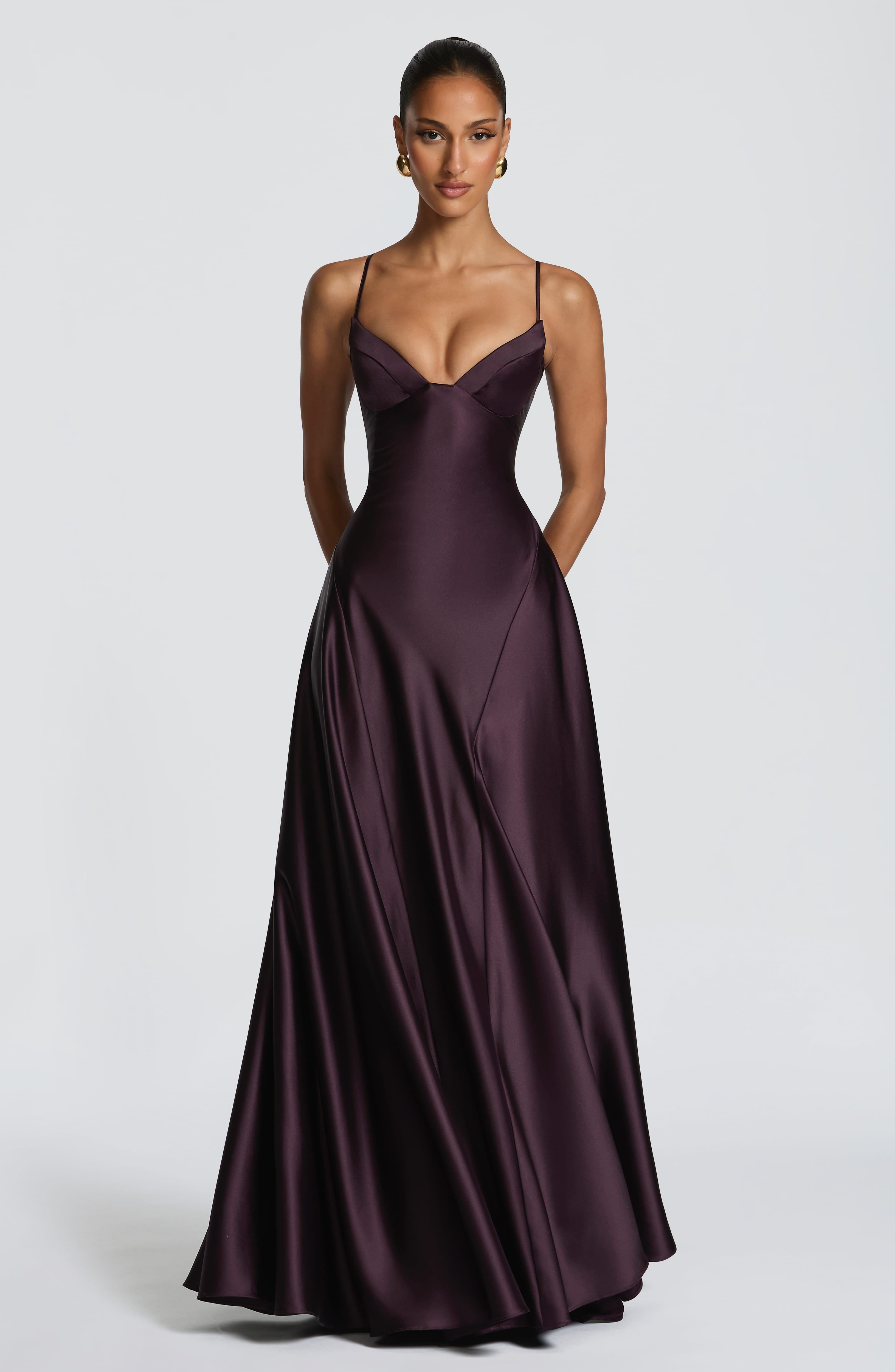 Asterin • Vestido maxi en ciruela