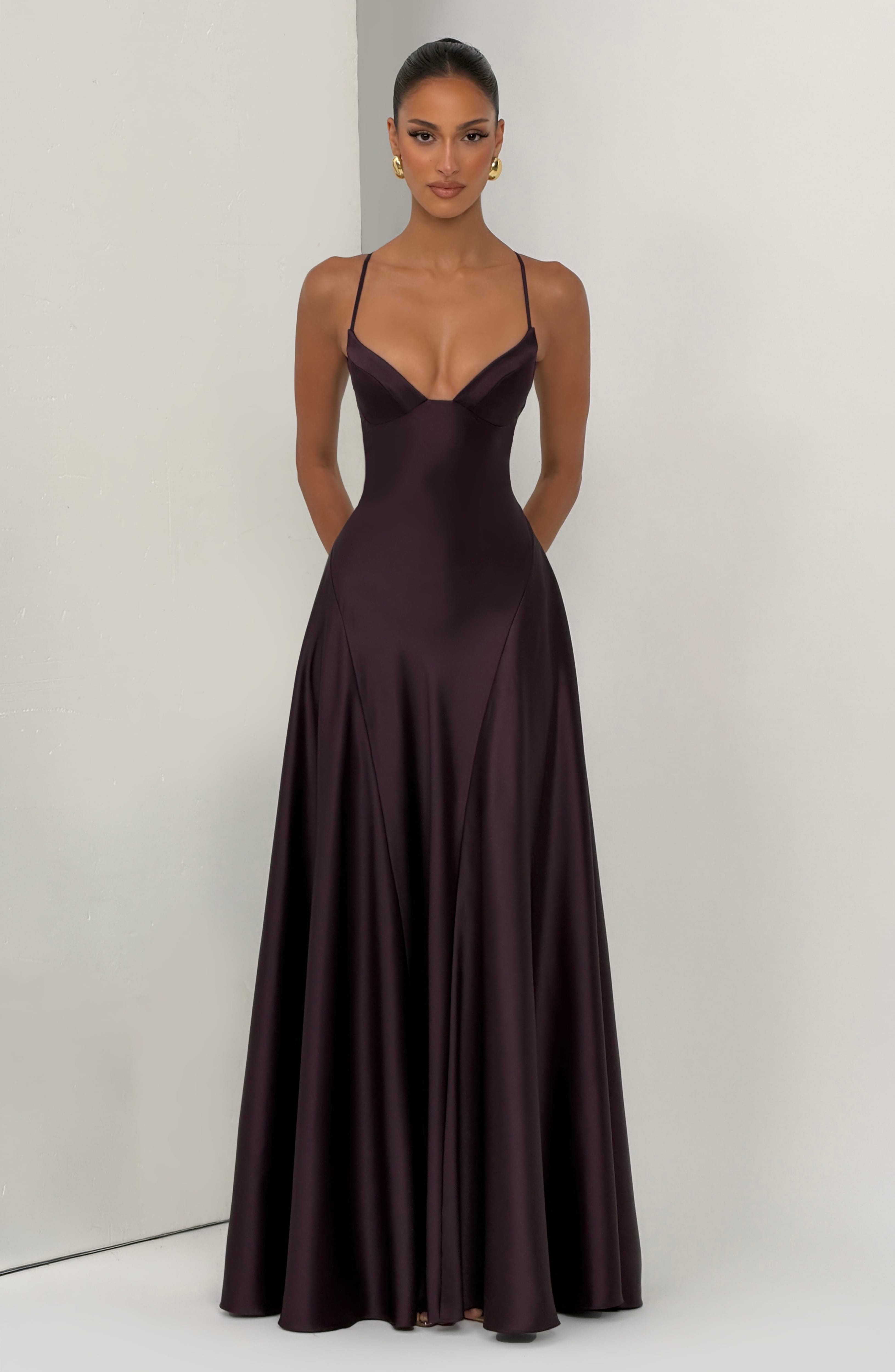 Asterin • Vestido maxi en ciruela