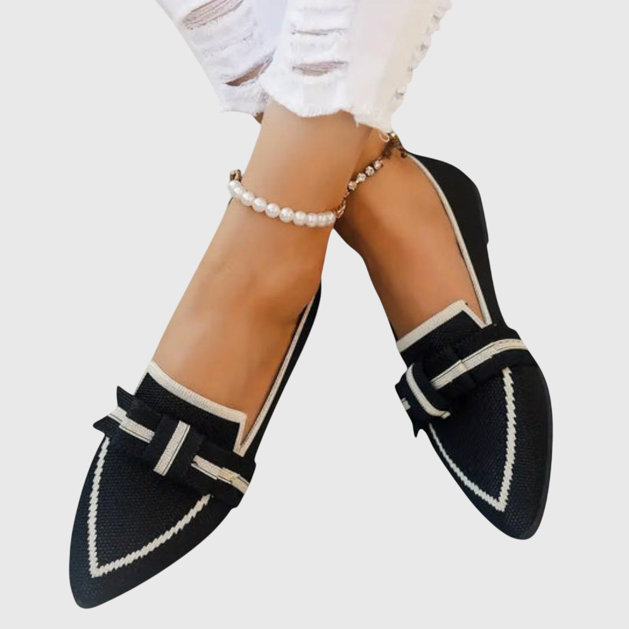 Blaire • Zapato Plano con Detalle de Perlas