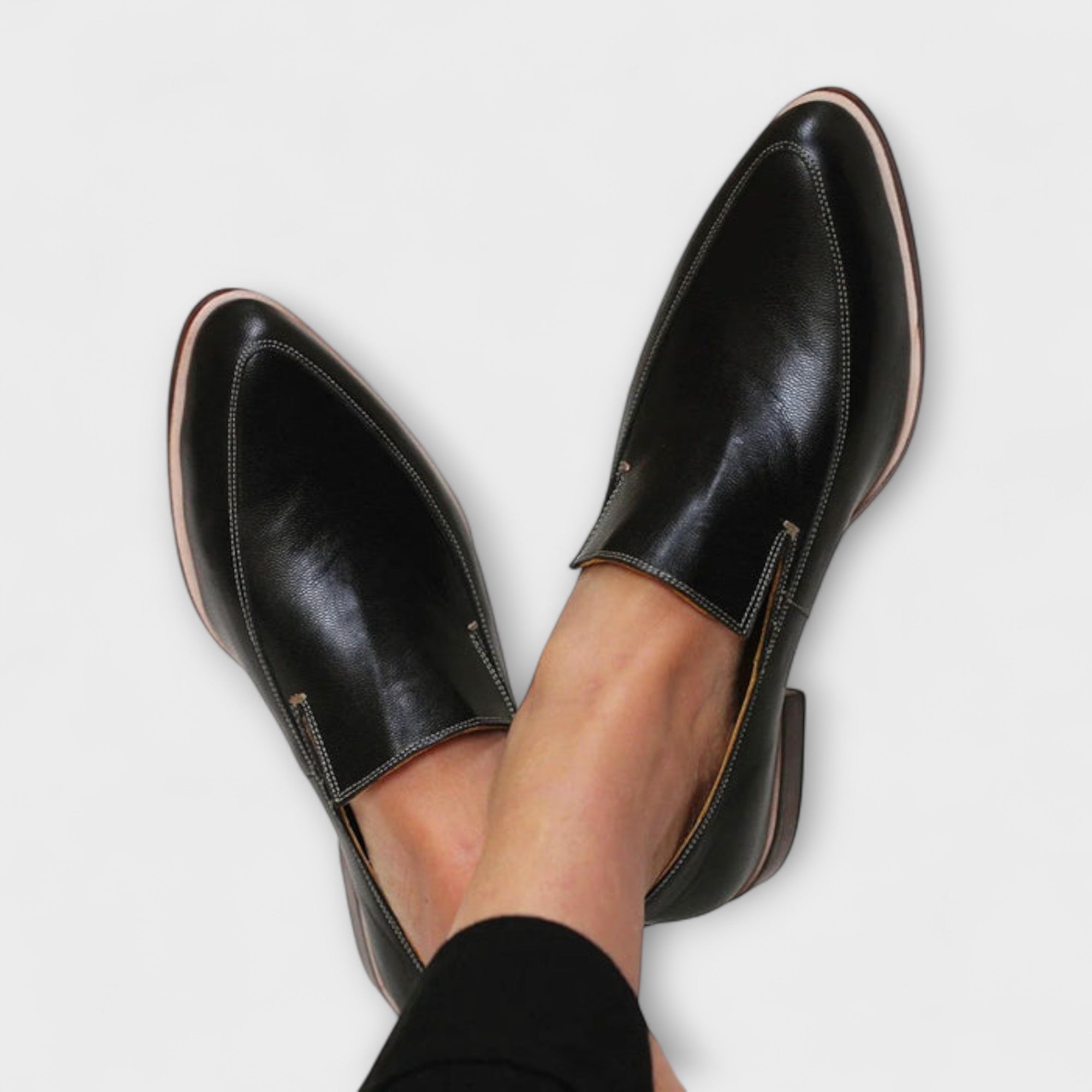 Jimena • Mocasín Negro de Punta Fina