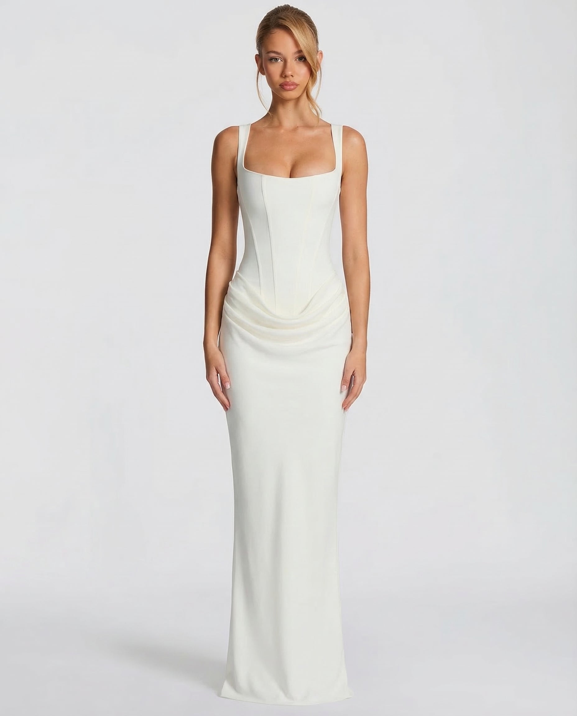 Sofía • Vestido Maxi Entallado con Escote Cuadrado