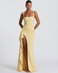Cristina • Vestido Largo Ajustado con Escote Cuadrado y Abertura