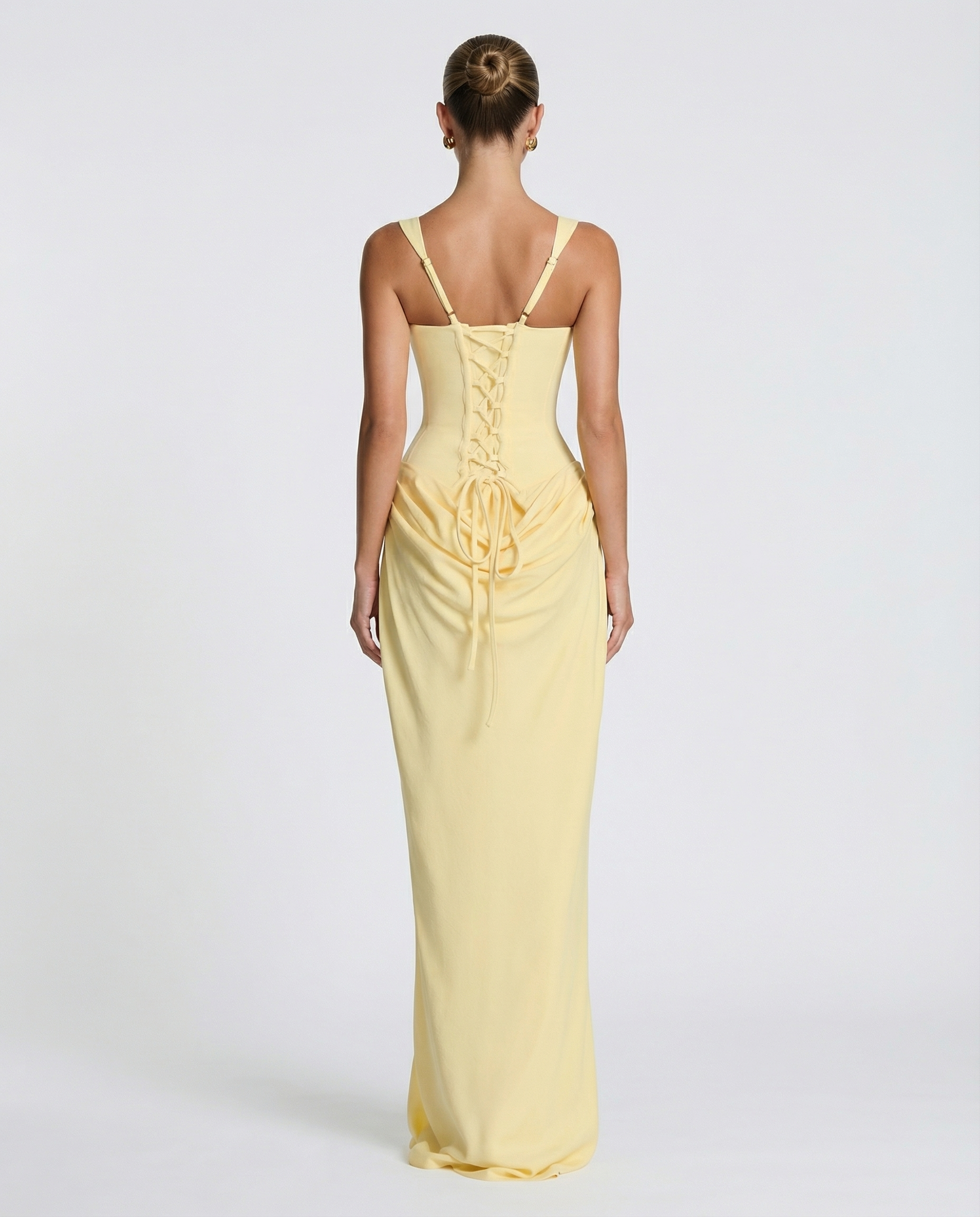 Sofía • Vestido Maxi Entallado con Escote Cuadrado