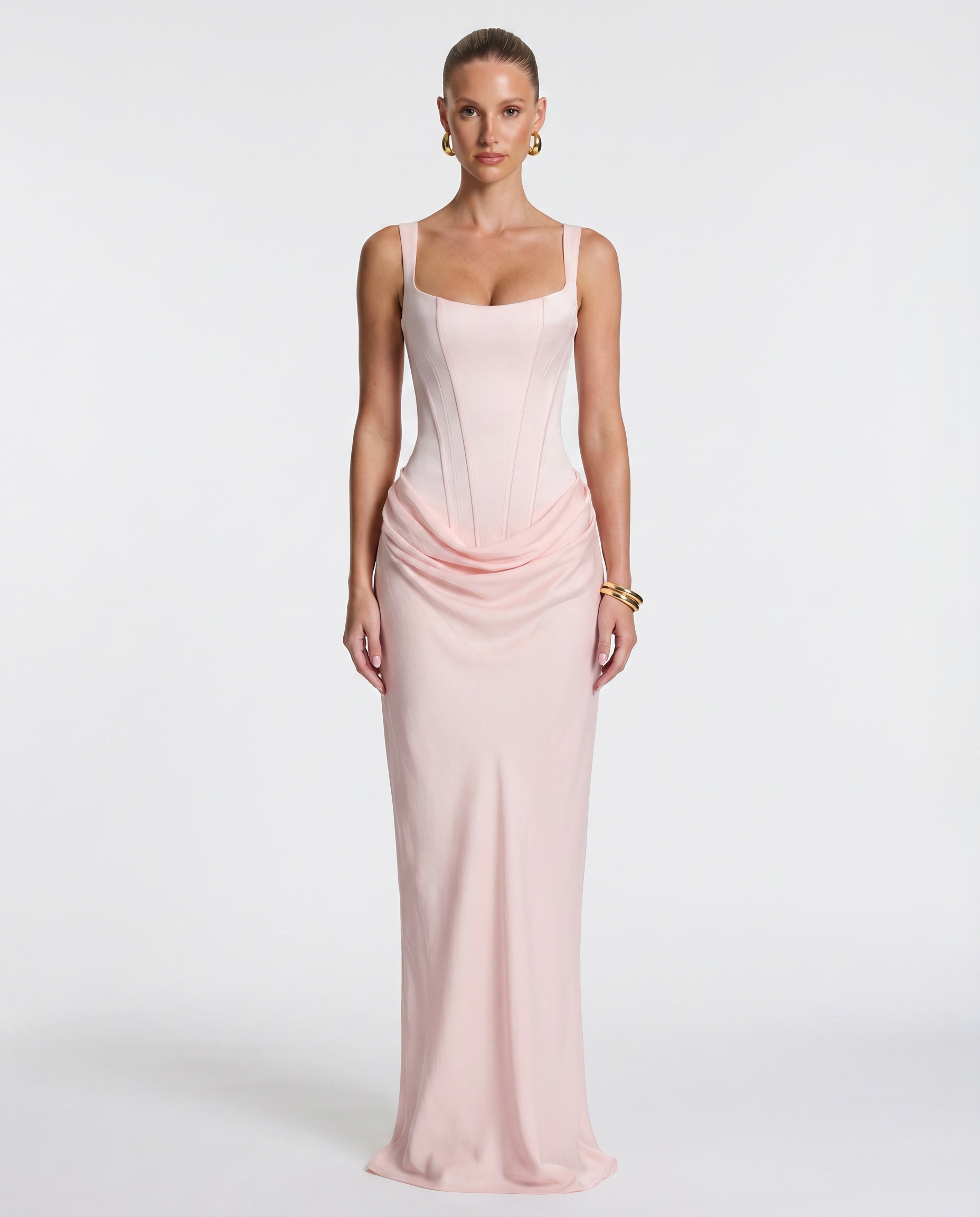 Lucía • Vestido Maxi Entallado con Escote Cuadrado