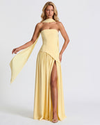 Valeria • Vestido Maxi Strapless con Abertura y Detalle de Pañuelo