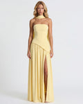 Valeria • Vestido Maxi Strapless con Abertura y Detalle de Pañuelo
