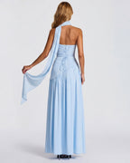 Valeria • Vestido Maxi Strapless con Abertura y Detalle de Pañuelo