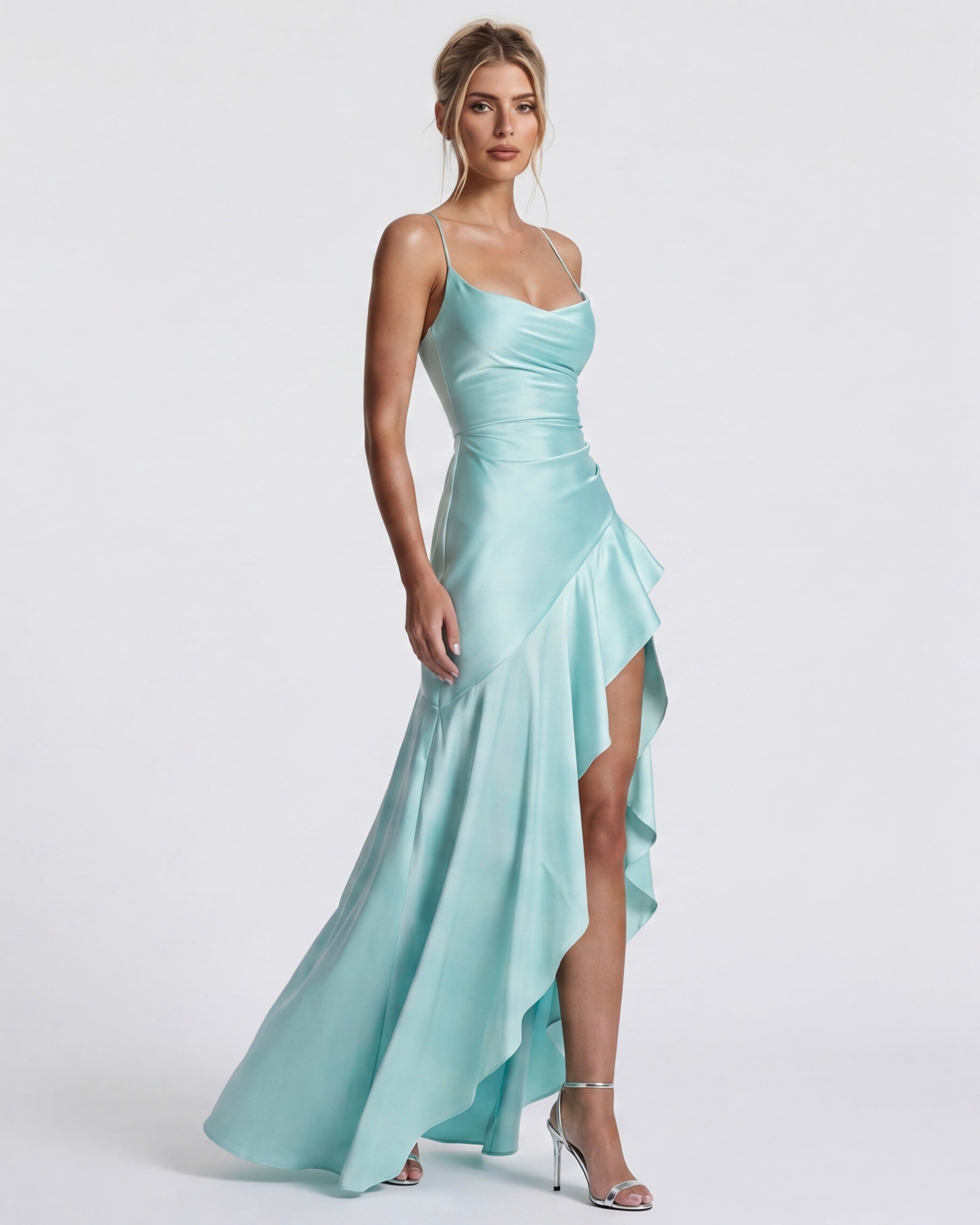 Valentina • Vestido Largo Satinado con Volado Asimétrico y Tirantes Finos