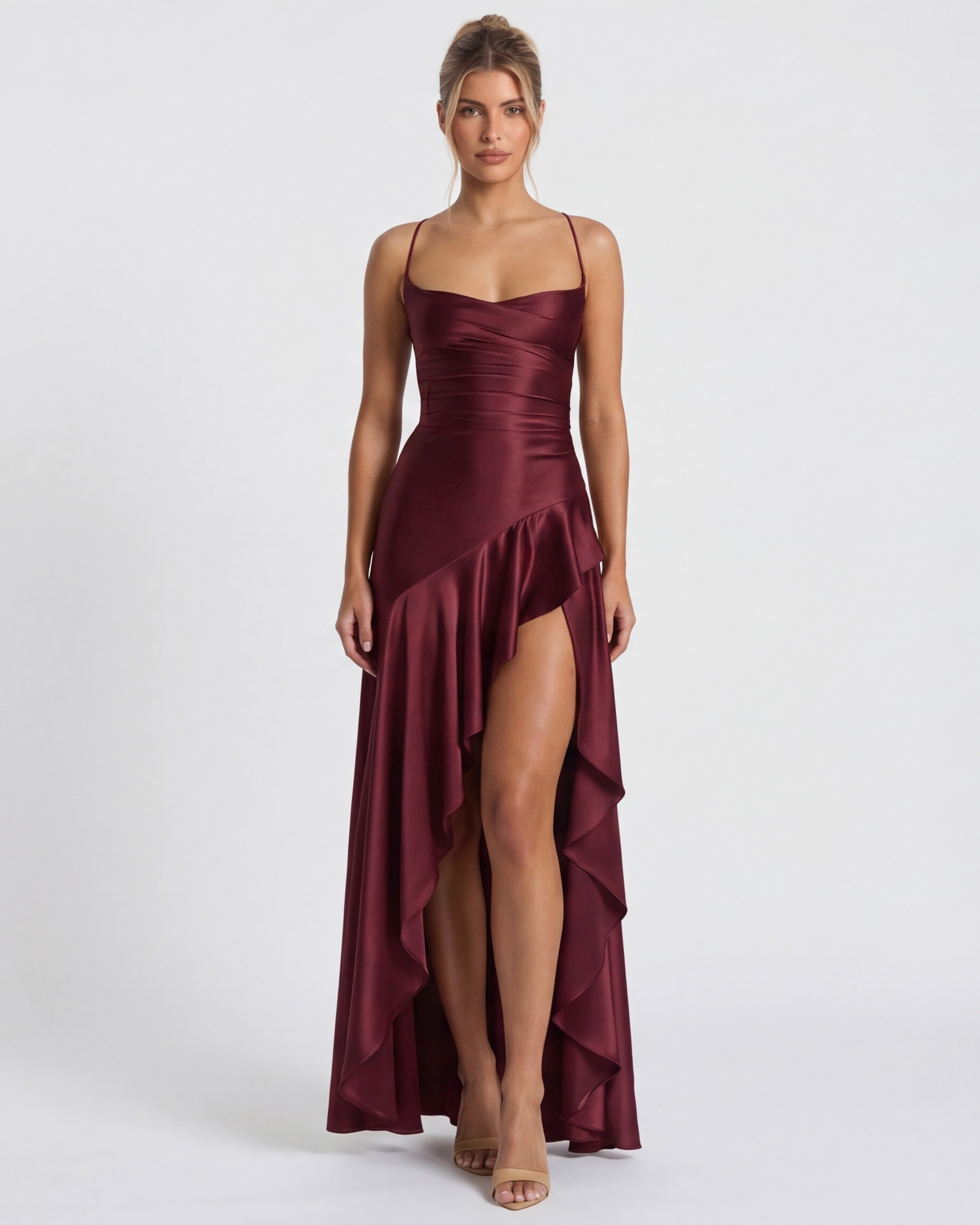 Valentina • Vestido Largo Satinado con Volado Asimétrico y Tirantes Finos