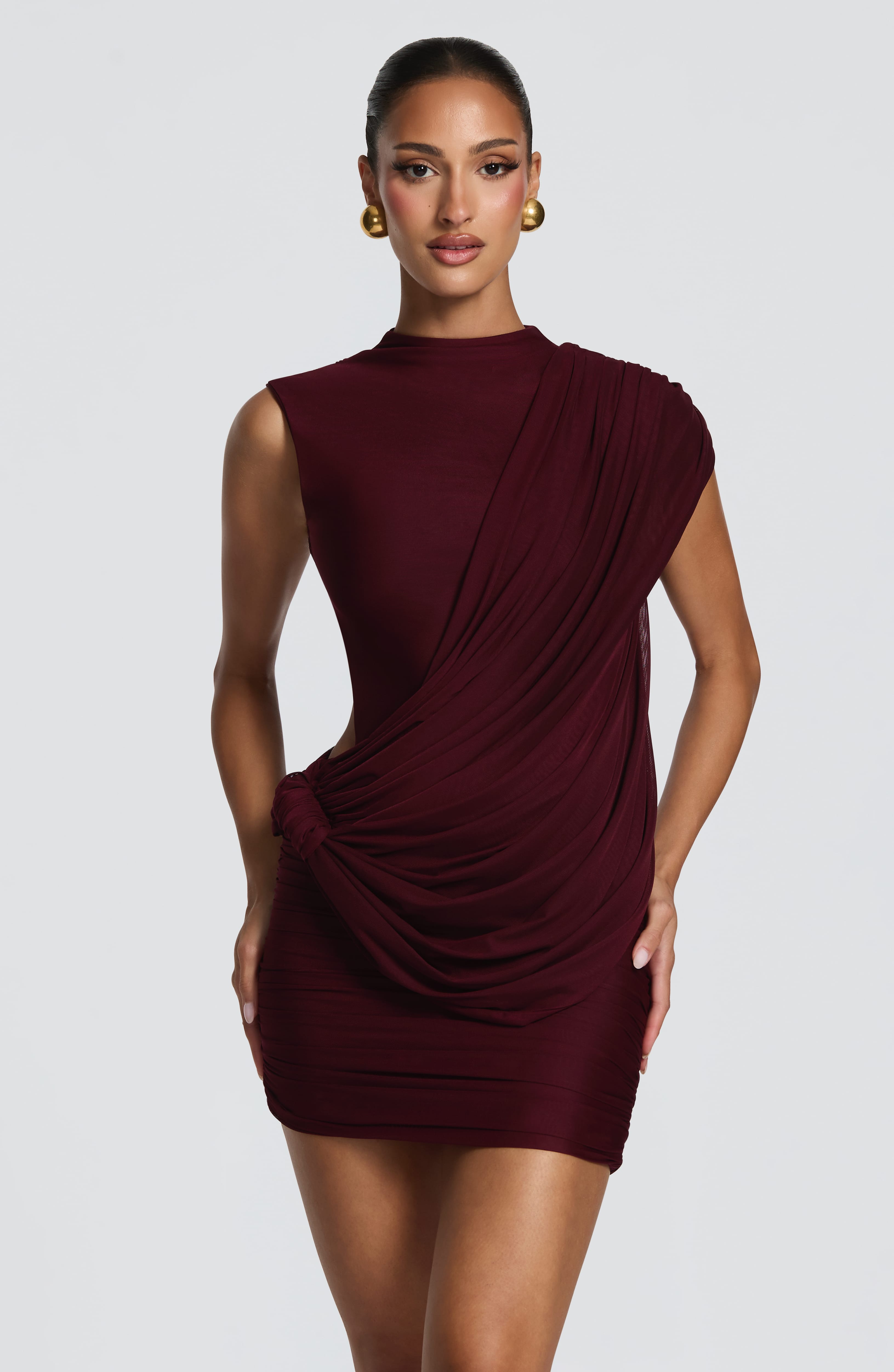 Mireya vestido mini rojo cereza lacado